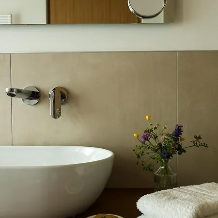 Podere Sabaina, Private Mit Pool, Seeblick Und 3 Wohneinheiten Zur Alleinnutzung Villa Torri Del Benaco