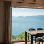 فيلة Podere Sabaina, Private Mit Beheiztem Pool, Seeblick Und 3 Wohneinheiten Zur Alleinnutzung