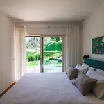 فيلة Podere Sabaina, Private Mit Beheiztem Pool, Seeblick Und 3 Wohneinheiten Zur Alleinnutzung