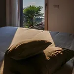 Podere Sabaina, Private Mit Beheiztem Pool, Seeblick Und 3 Wohneinheiten Zur Alleinnutzung *