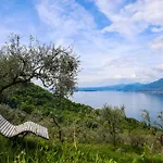 فيلة Podere Sabaina, Private Mit Beheiztem Pool, Seeblick Und 3 Wohneinheiten Zur Alleinnutzung توري ديل بيناكو