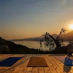 Podere Sabaina, Private Mit Beheiztem Pool, Seeblick Und 3 Wohneinheiten Zur Alleinnutzung فيلة *