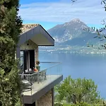 Podere Sabaina, Private Mit Beheiztem Pool, Seeblick Und 3 Wohneinheiten Zur Alleinnutzung