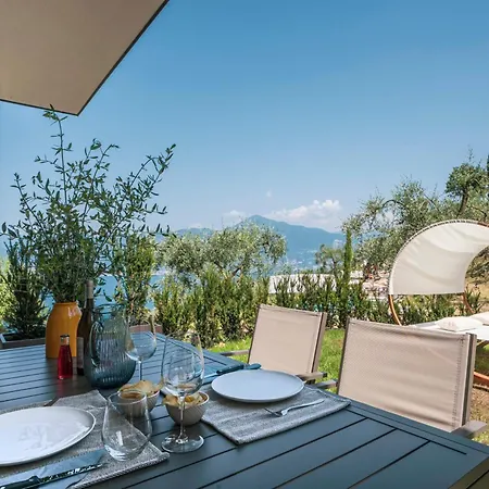 Podere Sabaina, Private Mit Pool, Seeblick Und 3 Wohneinheiten Zur Alleinnutzung Torri Del Benaco