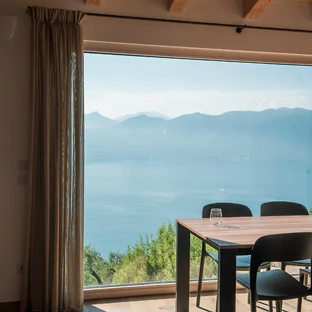 빌라 Podere Sabaina, Private Mit Beheiztem Pool, Seeblick Und 3 Wohneinheiten Zur Alleinnutzung