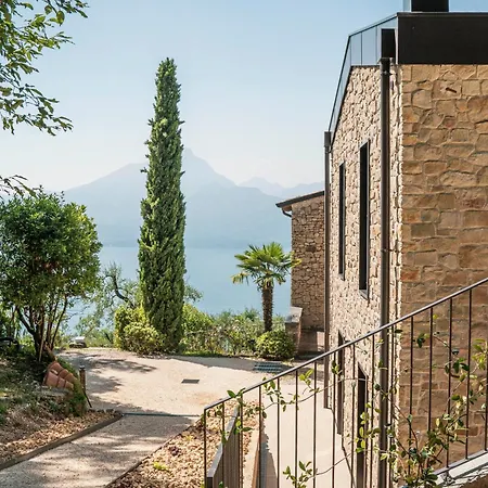 Podere Sabaina, Private Mit Pool, Seeblick Und 3 Wohneinheiten Zur Alleinnutzung * Torri Del Benaco