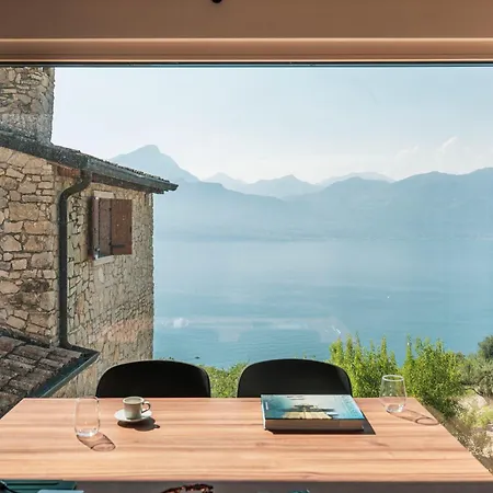 Podere Sabaina, Private Mit Beheiztem Pool, Seeblick Und 3 Wohneinheiten Zur Alleinnutzung 빌라