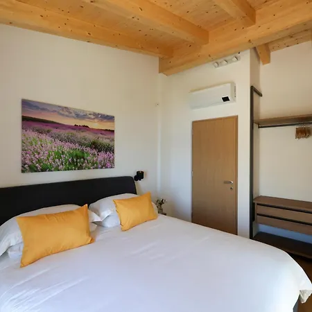 Podere Sabaina, Private Mit Pool, Seeblick Und 3 Wohneinheiten Zur Alleinnutzung Vila Torri Del Benaco
